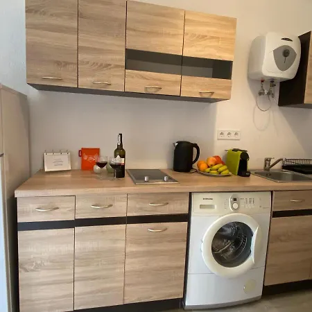 Apartament B20 *