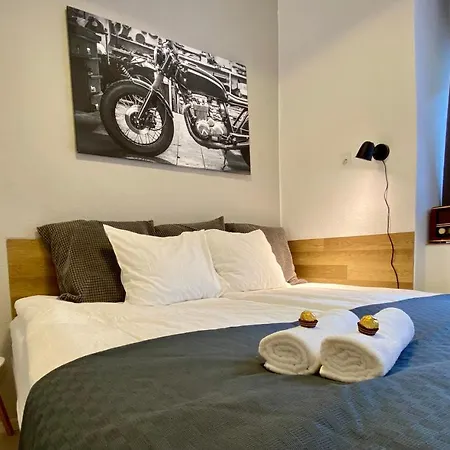 Apartament B20 *